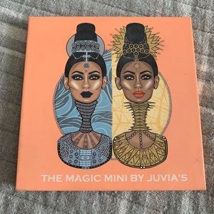 The Magic Mini by Juvia's Place